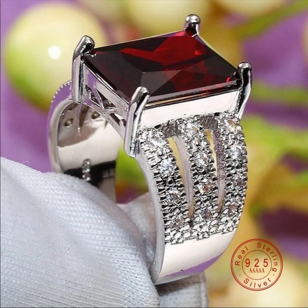New red stone sterling silver engagement rock ring - Picture 4 of 4